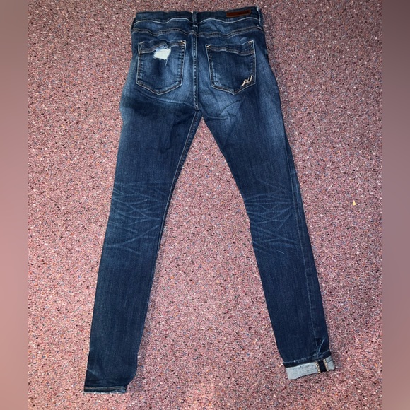 Express Jeans - Picture 2 of 3